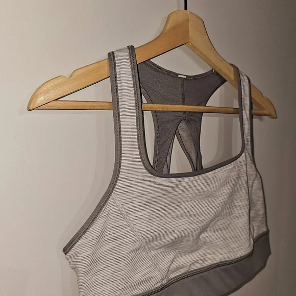 Lululemon Women's Grey and Silver Bra 36D - Picture 3 of 4